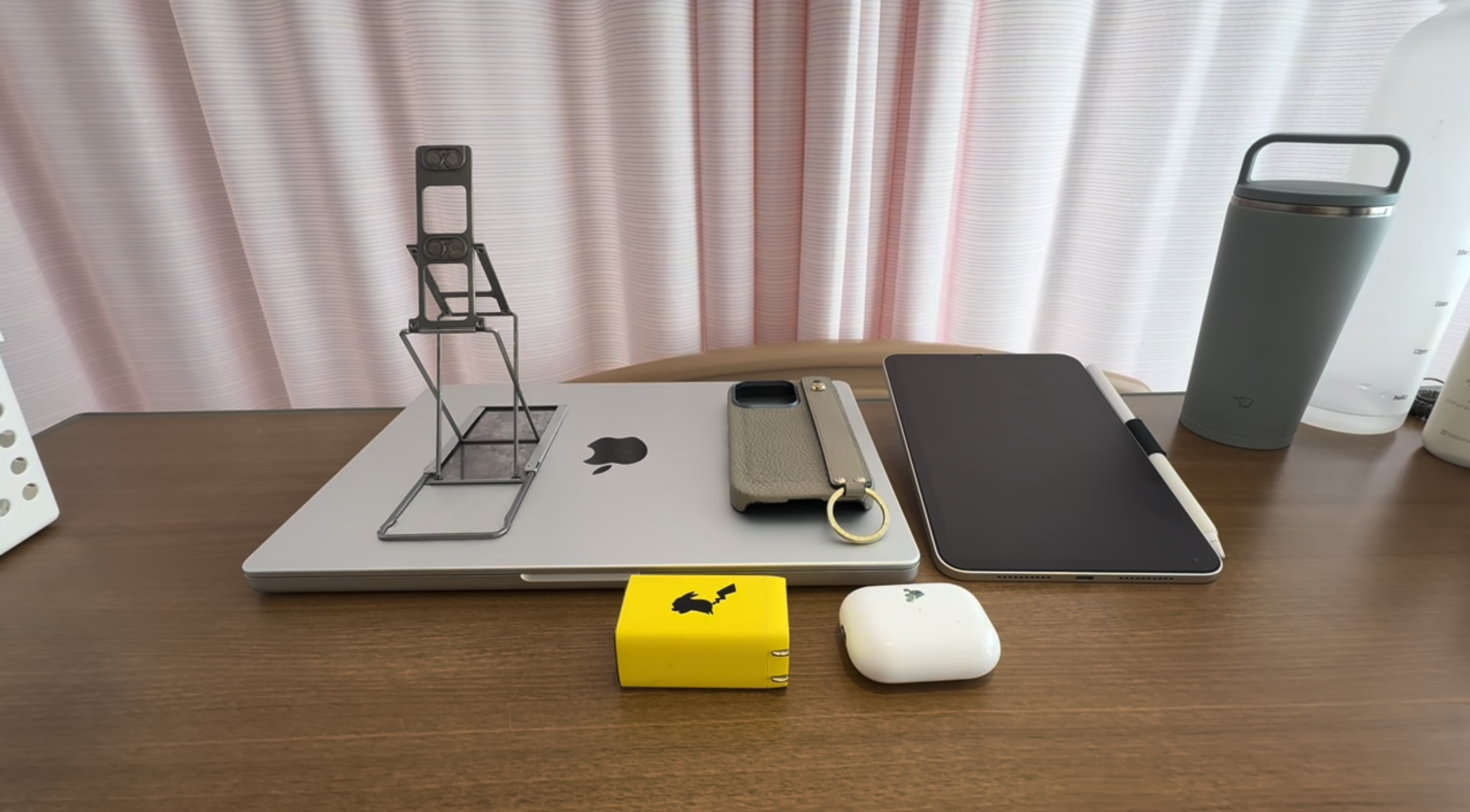 入院に持って行くガジェット類(スマホ・充電器など)