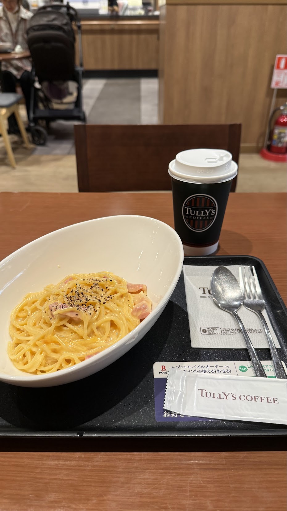 院内タリーズで久しぶりの麺類を食べる